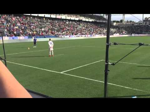 USA GOAL FOR THE WIN.