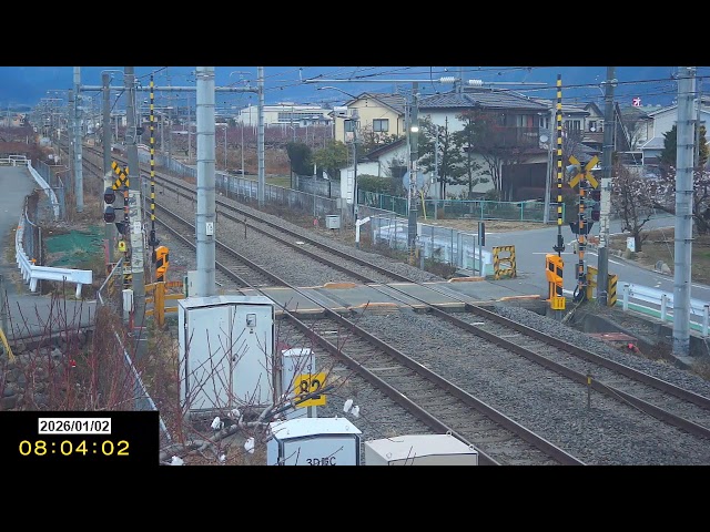 JR 中央本線ライブカメラ③（春日居町 ⇔ 石和温泉）熊野権現踏切【8月】