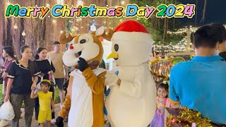 Merry Christmas! PH Euro Park walk tour, Cambodian street food