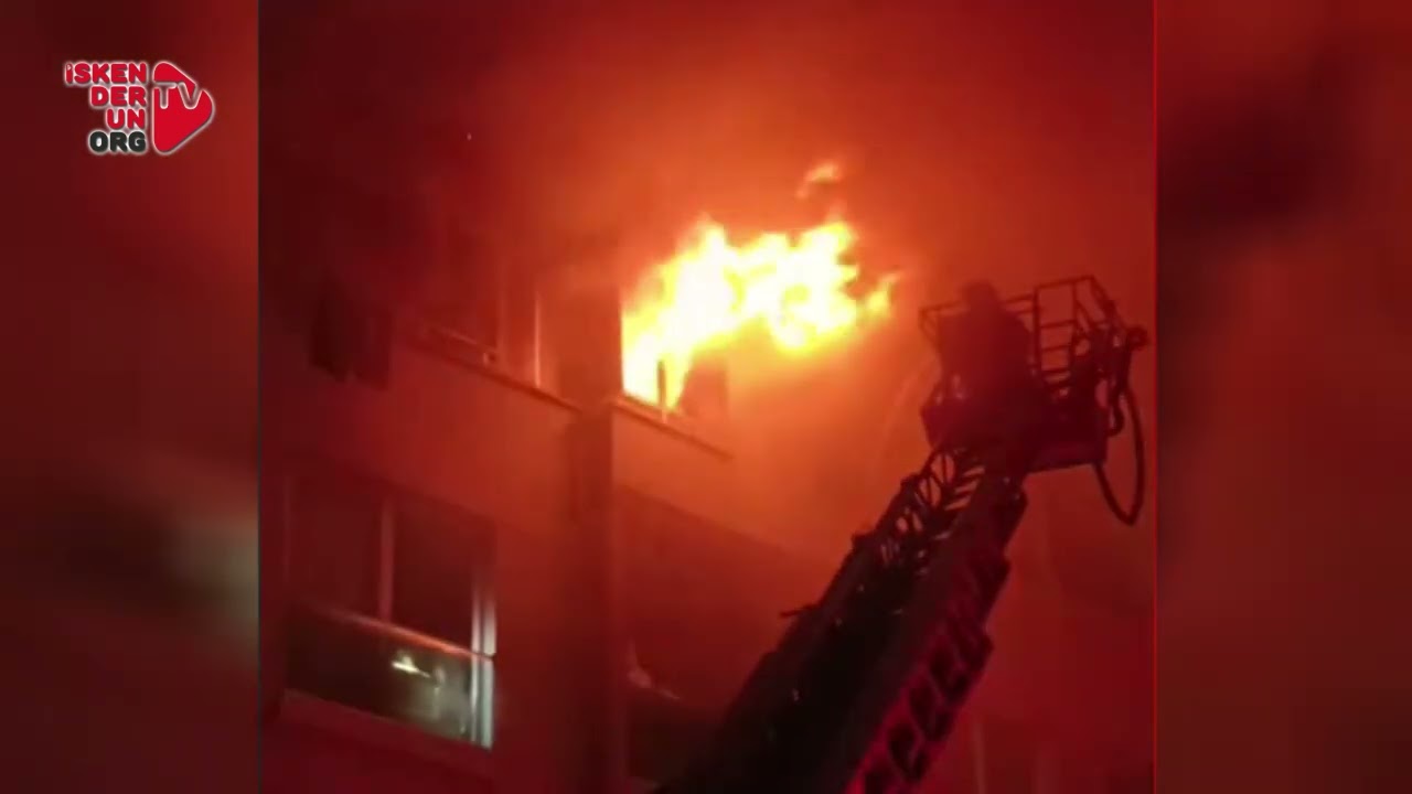 Antakya'da Çatı Katında Korkutan Yangın