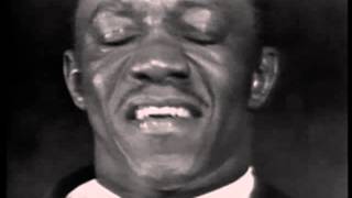 Art Blakey and his Jazz Messengers - Caravan (Live video 1963-ish..)