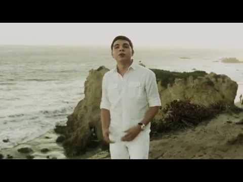 Beto Vega - Con Solo Un Beso Video Oficial