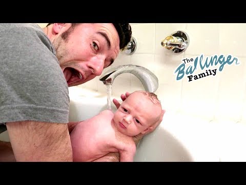 Baby's First Bath!!!