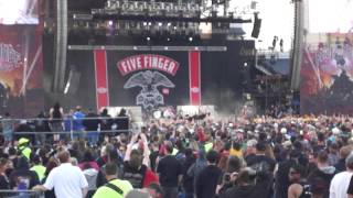 Five Finger Death Punch Mama Said Knock You Out Rock on the Range 2014