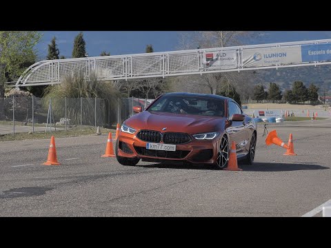 BMW Serie 8 2019 – Maniobra de esquiva (moose test) y eslalon | km77.com
