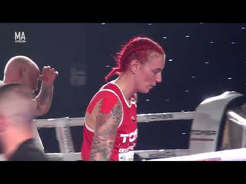 Chloe BARSON vs Jade TELFER