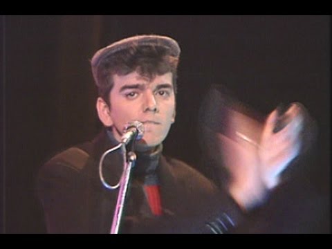 GABINETE CALIGARI - Cuatro Rosas (Bola de Cristal)