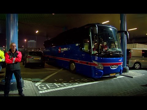 Voor zo'n 250 fans van FC Oss is een heerlijk avondje bekervoetbal uitgelopen op één grote tele...