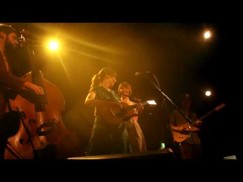 Eleni Mandell - "Don't Let It Happen"