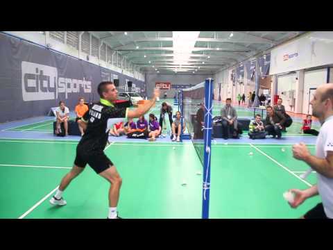 Robert Mateusiak, trening, zbicie znad siatki - w City Sports Wrocław