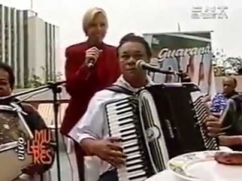 Diferenças entre forró de pé de serra, baião, arrasta-pé, xote, xaxado