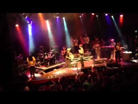 Tony Allen & Abayomy Afrobeat Orquestra