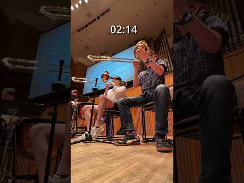 the most ridiculous mute change in band kid history...