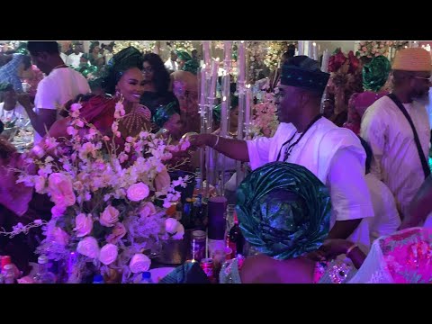 K1 DE ULTIMATE EXCHANGE PLEASANTRIES WITH IYABO OJO AT HOUSE OF PHREEDA WEDDING PARTY