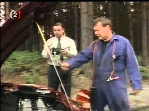 Hale & Pace - Porouchané auto