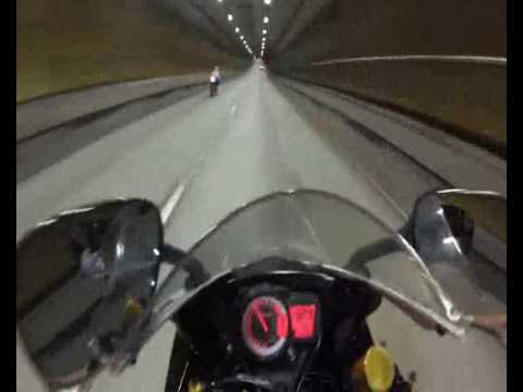 MOTO GP NO TUNEL - IBRAH E RUDNY