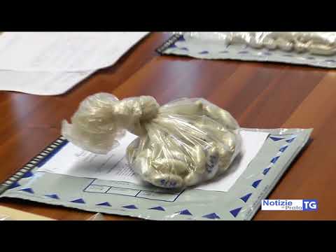 2017-11-20 CANTAGALLO - 600 GRAMMI DI EROINA E 17MILA EURO, DUE ARRESTI