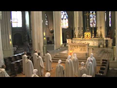 Office du milieu du jour du 25 juillet 2014