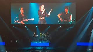 Laura Pausini. Me Abandono A Ti - Son Amores - Se Fue (primera parte)