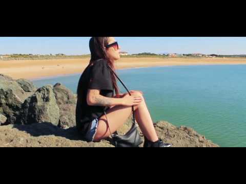 Nico Martin - Rester connecté ( Clip Officiel )