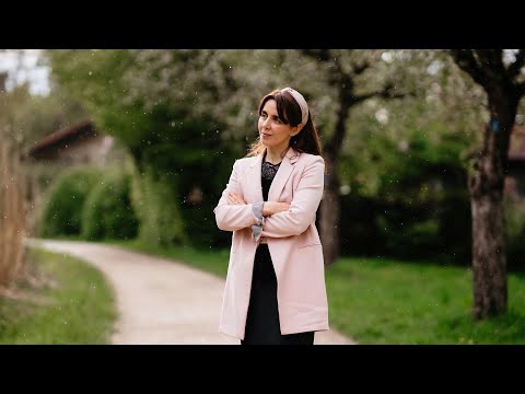 Ramona Vass - N-avem Timp (Official Video)