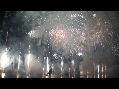 Grand feu pyromélodique des Fêtes de Genève 2013 (3/3)
