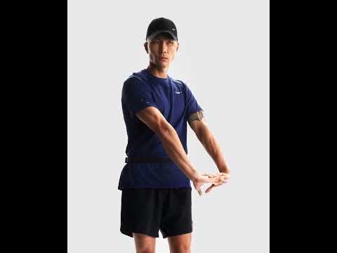 Urmăriți videoclipul