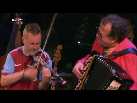 "Tango pour Claude" - Nigel KENNEDY & Richard GALLIANO (in Tango Rock)