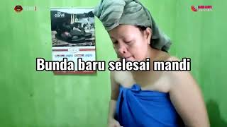 Download lagu BUNDA SEDANG PAKAI MAKEUP KARENA MAU PERGI BESOKNYA BUNDA BERSIHKAN SAMPAH PINGGIR JALAN mp3