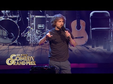 RTL Comedy Grand Prix | Stand Up - Tino Bomelino | 29.12.2018