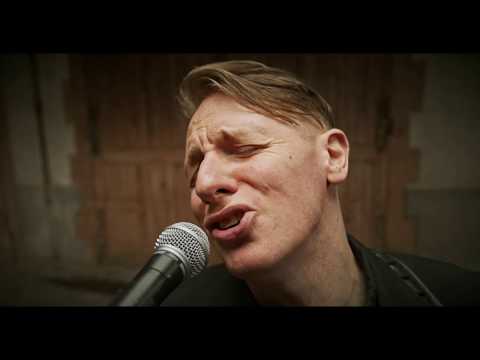 BOTTLE NEXT - Romance - [OFFICIAL VIDEO]