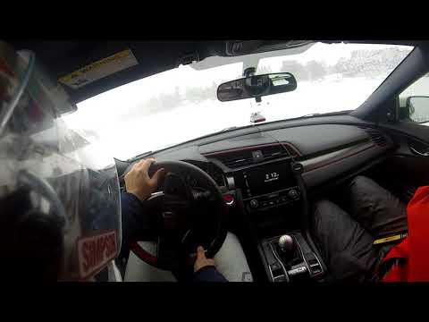 Civic Type R Ice battle