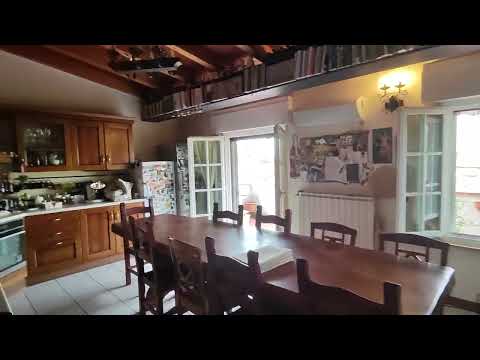 Bareggio ampio 3 locali 2 servizi cucina abit terrazzi box, no spese condominiali   € 249.000