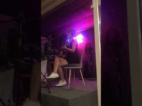 Nazlıcan Kübra   /   Yakamoz