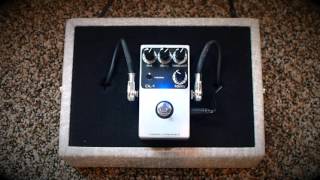 Video thumbnail for Lovepedal DL-1 Digital Delay by Pedal of the Day
