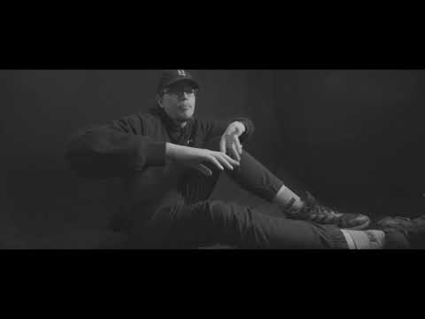 mid - naļiks (Official Music Video)