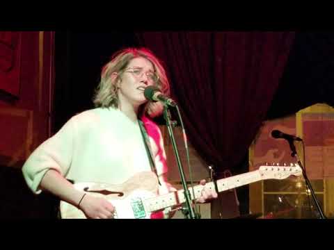 Jessica Mindrum - Pink Rabbits (Cover)