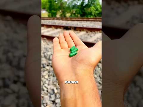 😂🍫 ¡Sophia Amenaza con Destruir las Medicinas de Papá por un Chocolate! 🚂🤣