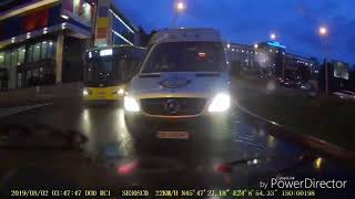 VIDEO - Viteaz în trafic la Sibiu - Depășire neregulamentară după giratoriul din Piața Unirii 1 video