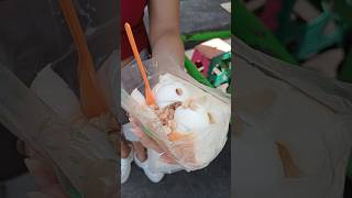 タイ式ココナッツアイスはパンに載せて