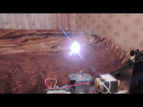 Torch with Microwave Magnetron