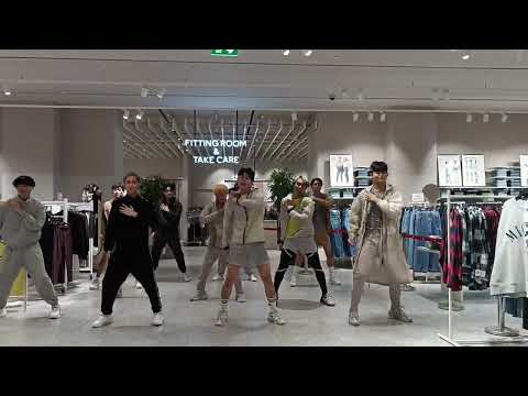 (In Public) MY TREASURE,JIKJIN - TREASURE By DIVINIZE Cover TREASURE ‎@hennesandmauritz    Centralworld 4-9-22