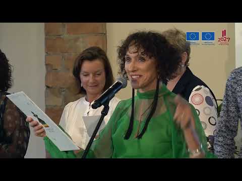 Dzīvo siltāk himna (Karīna Tatarinova un Miks Akots )