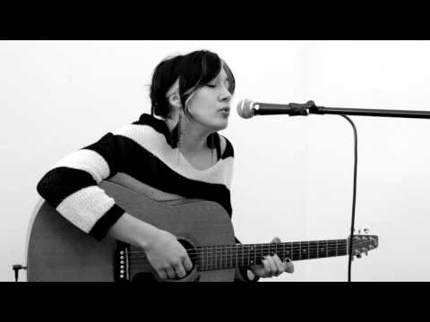 Suzy Condrad - The Young And The Hungry (Using Guitar & Loop Station)