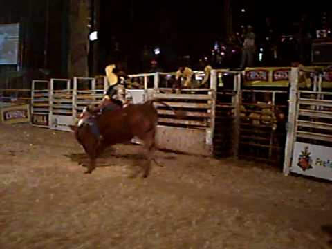 CLAUDENI X RED BUL TATUI 2008