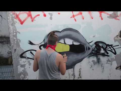 download lagu mp3 mp4 Graffiti Lips, download mp3 Graffiti Lips free download, download mp3 Graffiti Lips