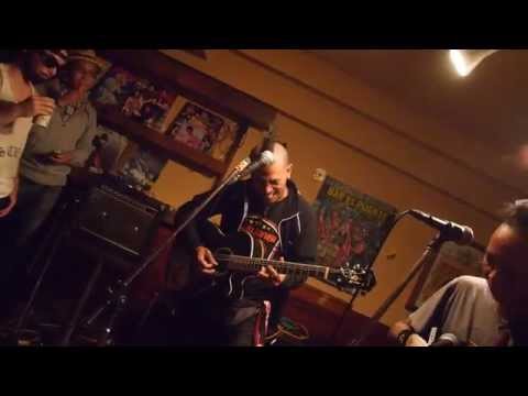 MARJINAL Rencong Marencong  ACOUSTIC LIVE in BAR EL PUENTE LIVE on 20140505