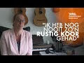 Marcella dirigeert haar koor digitaal: 'Als ze beginnen te zingen, zet ik de mute-knop aan'