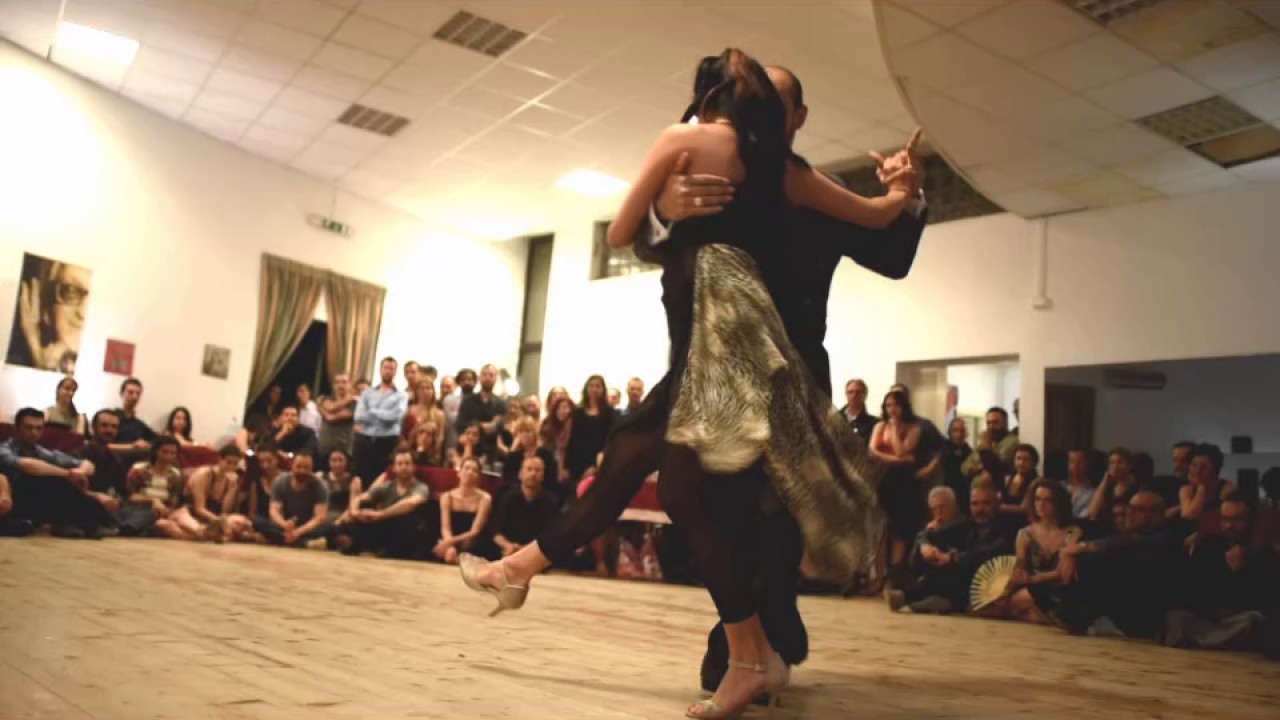 Video thumbnail for Santiago Castro y Antonella Terrazas - Una piba como vos