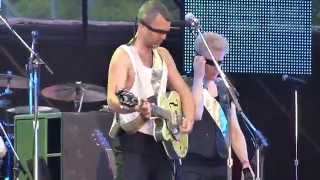 &quot;Smells Like Happiness&quot; (Live at David Pecaut Square, Toronto, 08 June 2014) - THE HIDDEN CAMERAS
